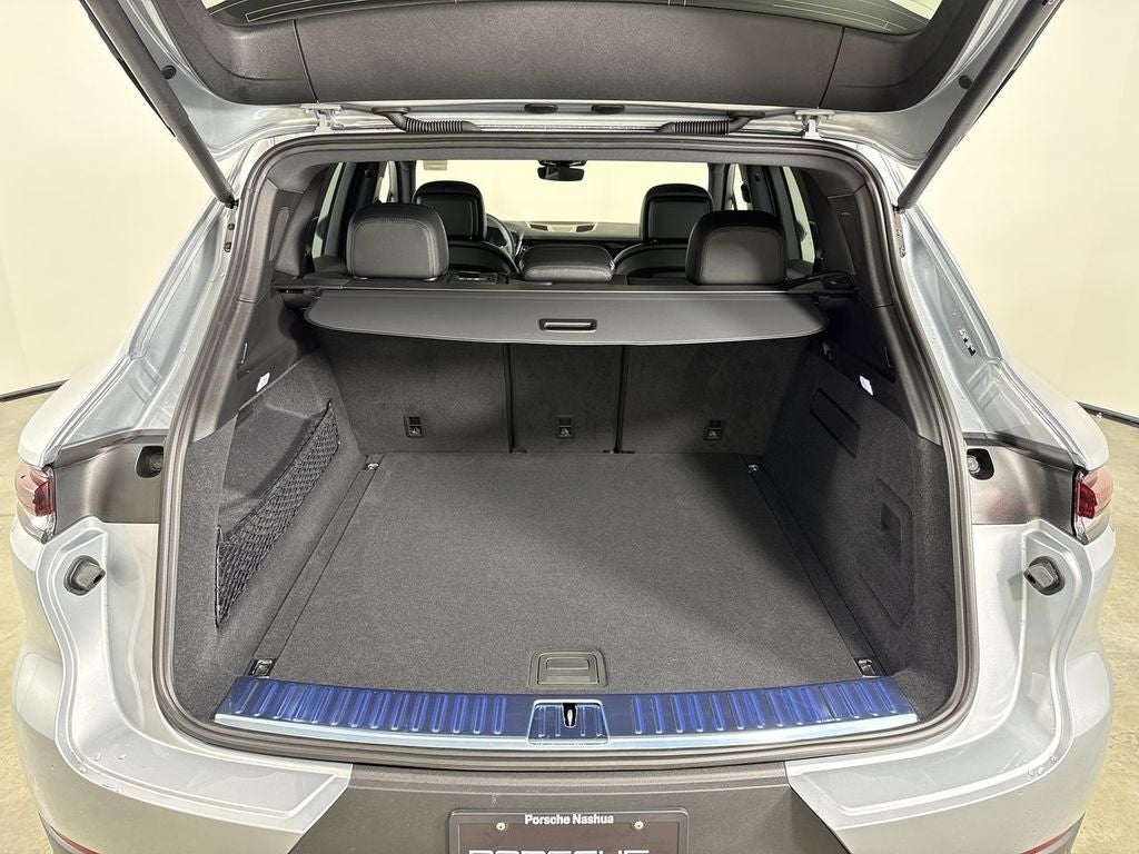 2026 Porsche Cayenne AWD