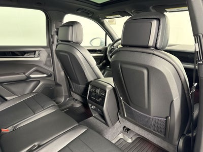 2026 Porsche Cayenne AWD