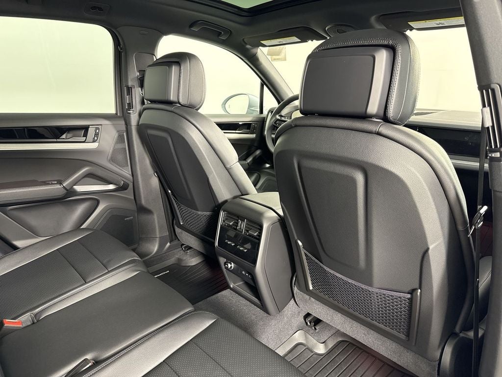 2026 Porsche Cayenne AWD