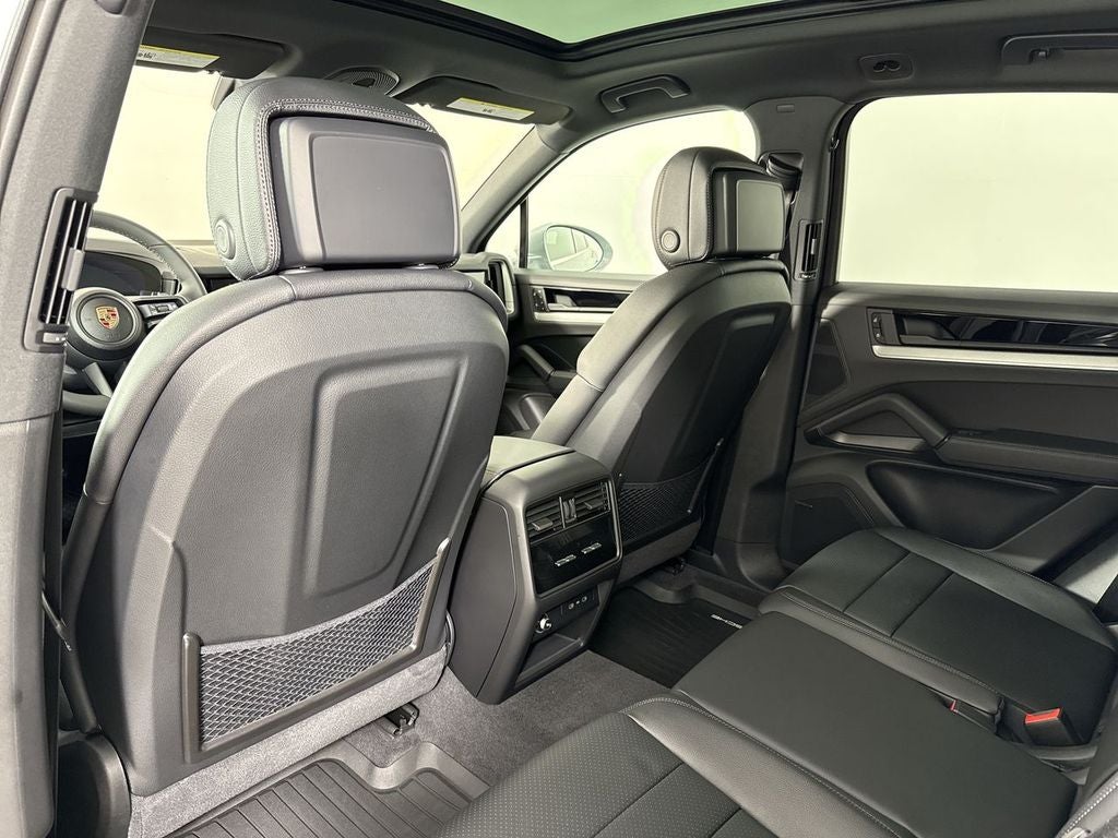2026 Porsche Cayenne AWD