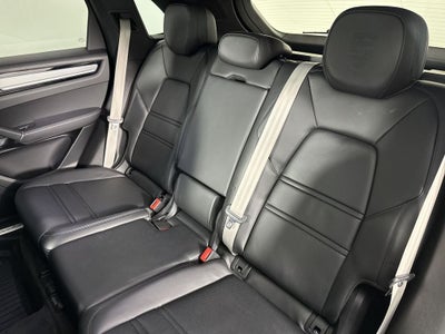 2023 Porsche Cayenne AWD