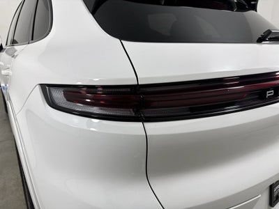 2025 Porsche Cayenne AWD