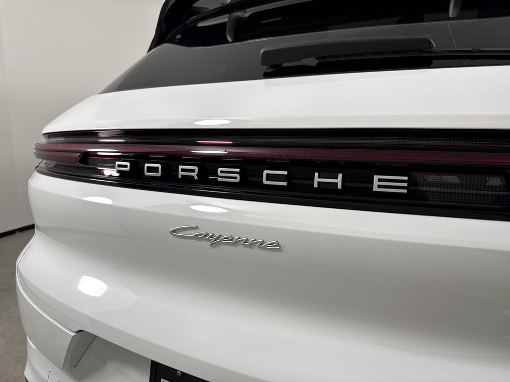 2025 Porsche Cayenne AWD