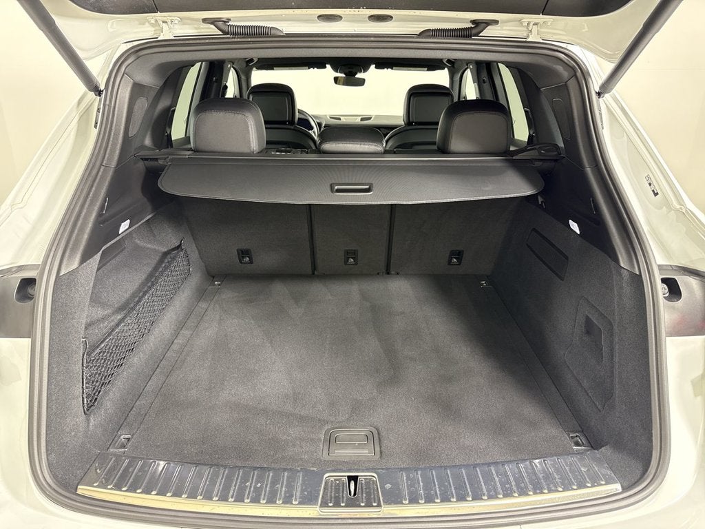 2025 Porsche Cayenne AWD