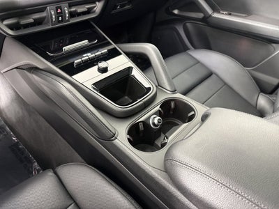 2025 Porsche Cayenne AWD