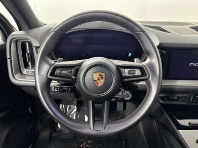 2025 Porsche Cayenne AWD