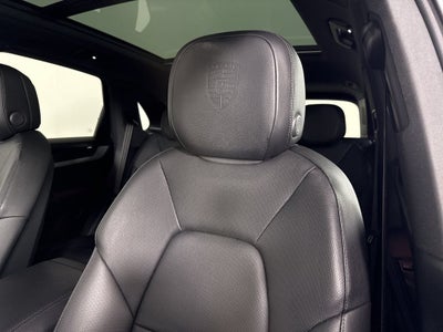 2025 Porsche Cayenne AWD