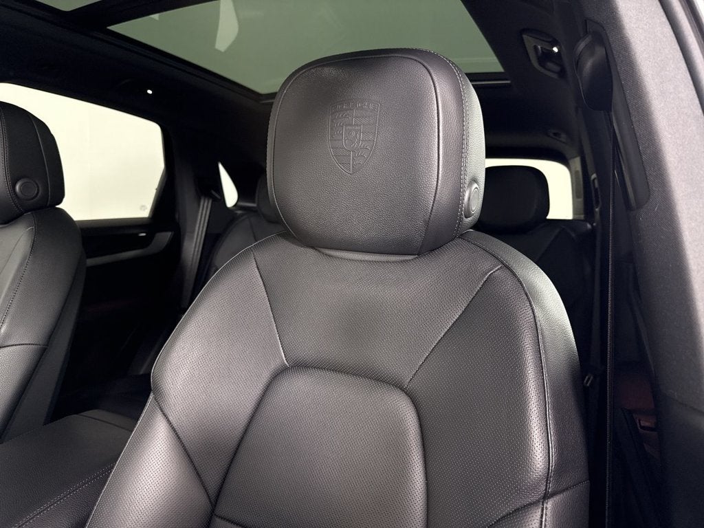 2025 Porsche Cayenne AWD