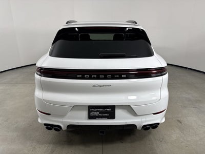2025 Porsche Cayenne AWD