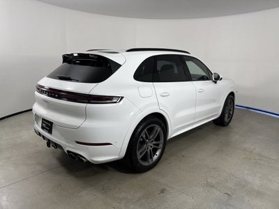 2025 Porsche Cayenne AWD