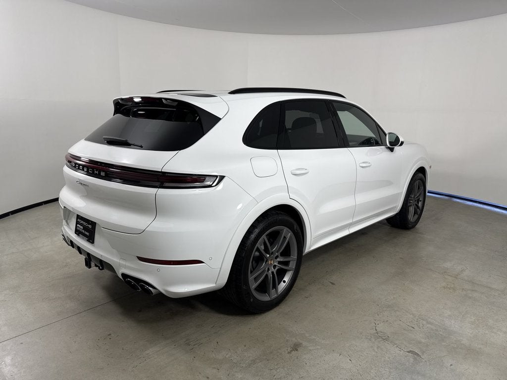 2025 Porsche Cayenne AWD