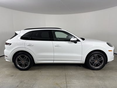 2025 Porsche Cayenne AWD
