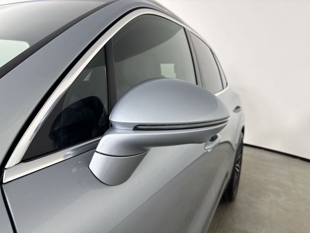 2026 Porsche Cayenne AWD