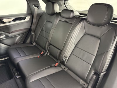 2026 Porsche Cayenne AWD