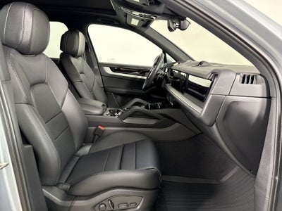 2026 Porsche Cayenne AWD