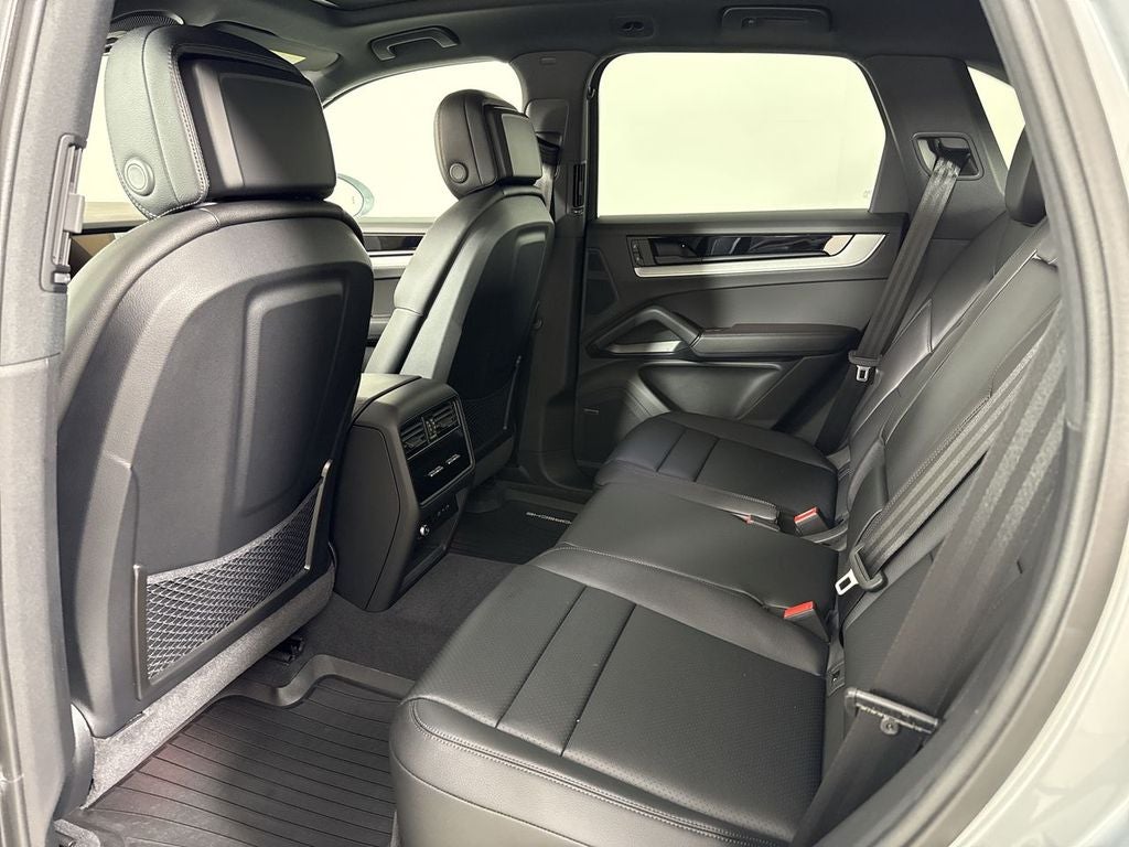 2026 Porsche Cayenne AWD