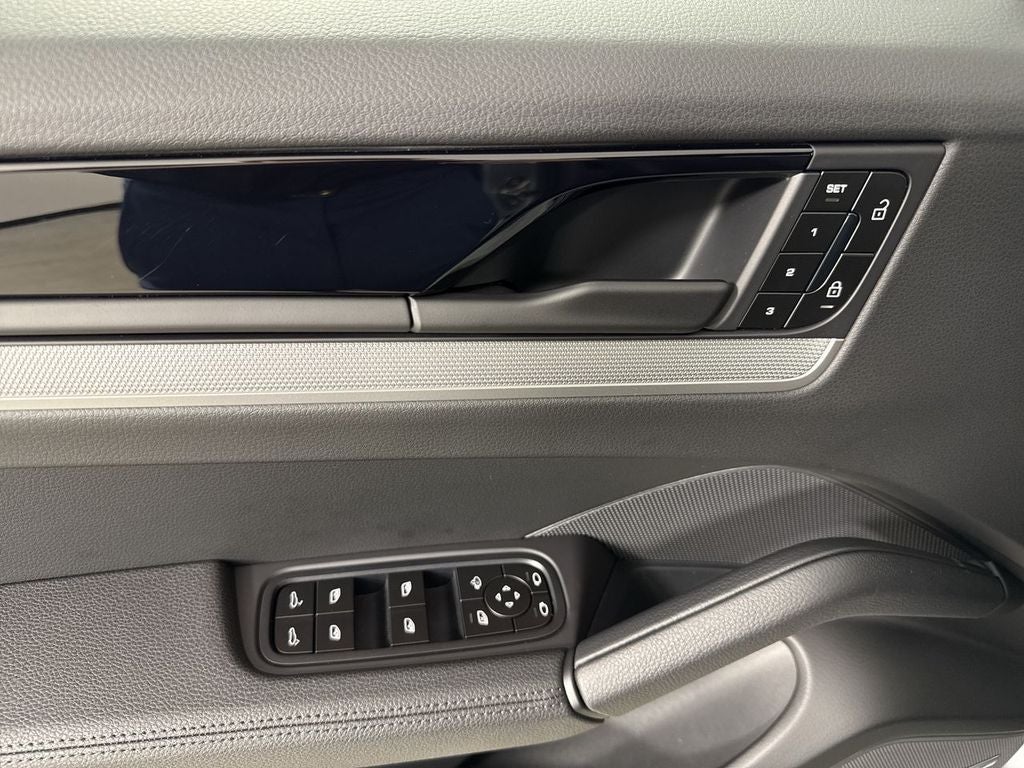 2026 Porsche Cayenne AWD