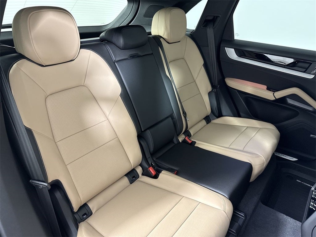 2026 Porsche Cayenne AWD