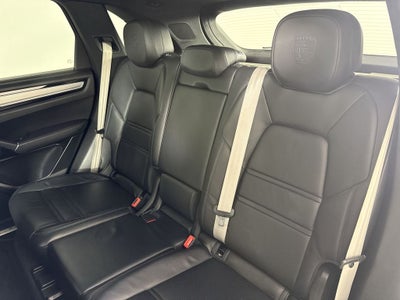 2023 Porsche Cayenne AWD