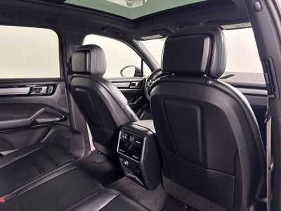 2023 Porsche Cayenne AWD