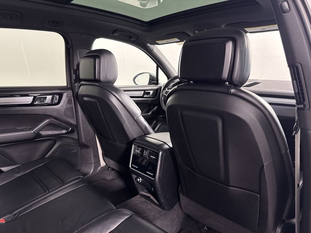 2023 Porsche Cayenne AWD