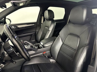 2023 Porsche Cayenne AWD