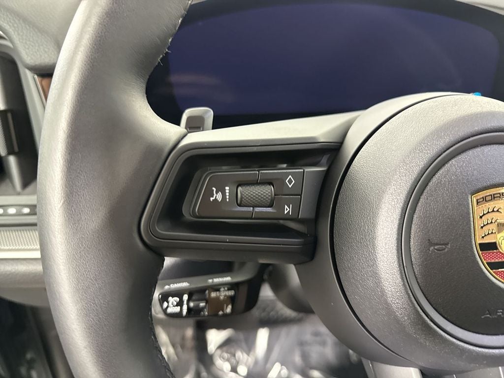 2025 Porsche Cayenne AWD