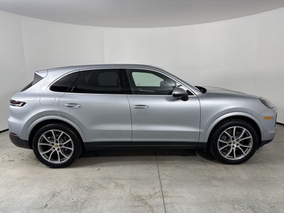 2025 Porsche Cayenne AWD