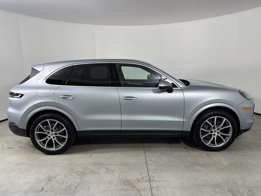 2025 Porsche Cayenne AWD