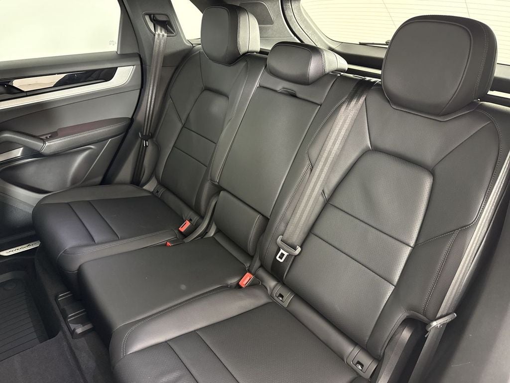 2025 Porsche Cayenne Cayenne