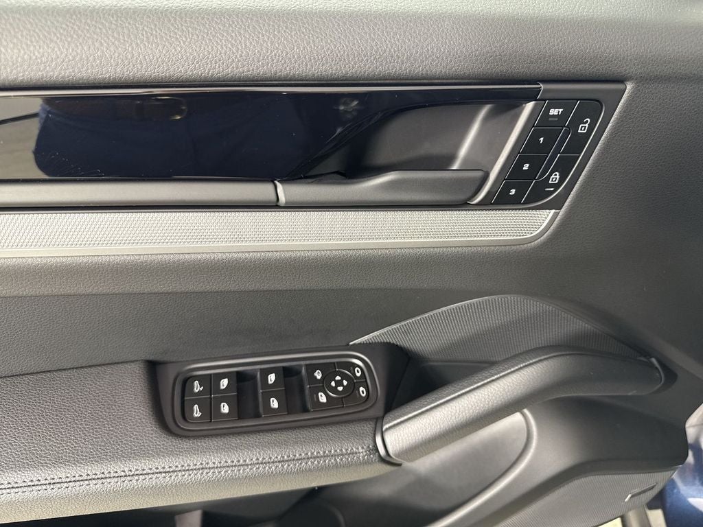 2025 Porsche Cayenne Cayenne