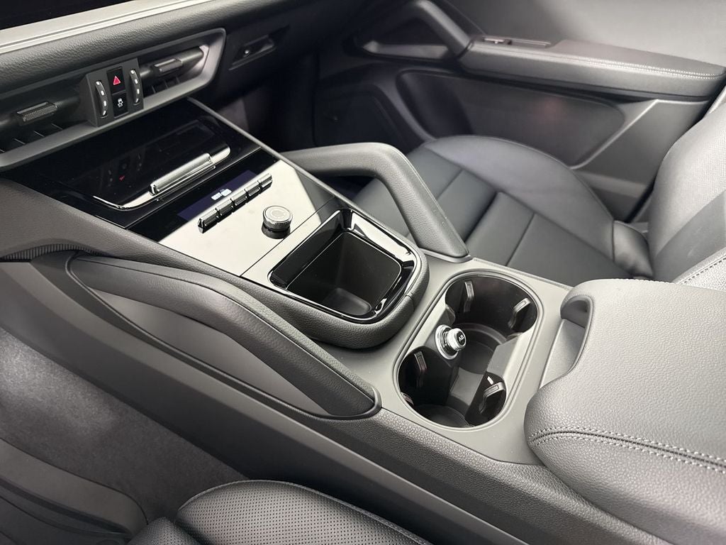 2026 Porsche Cayenne AWD