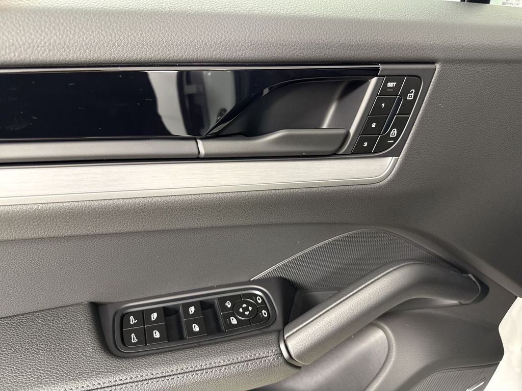 2026 Porsche Cayenne AWD