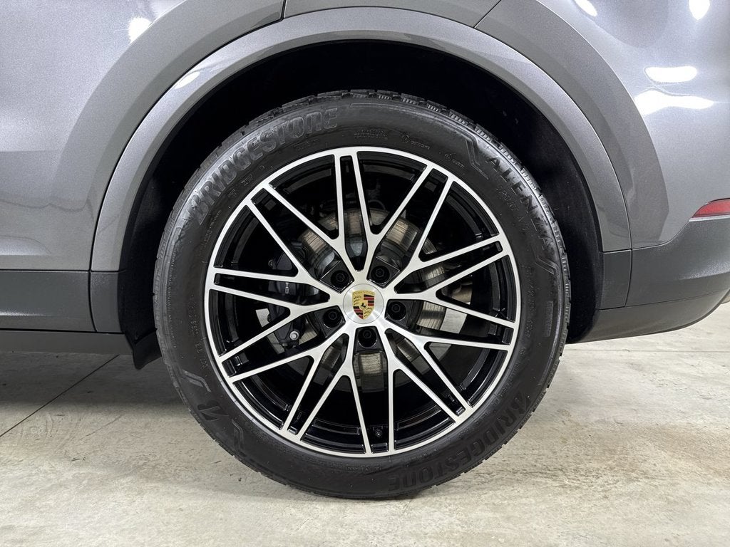 2024 Porsche Cayenne AWD