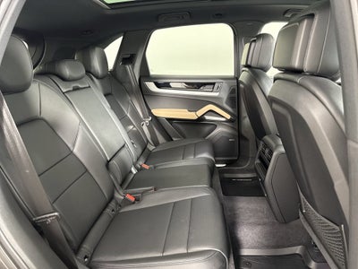 2024 Porsche Cayenne AWD