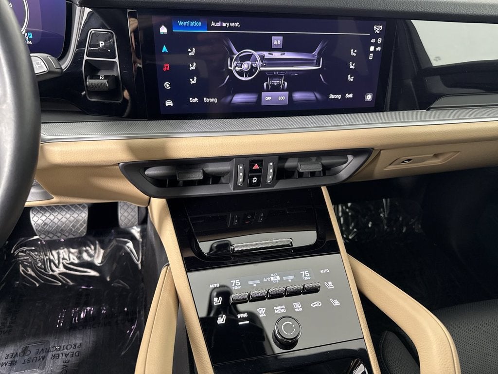 2024 Porsche Cayenne AWD