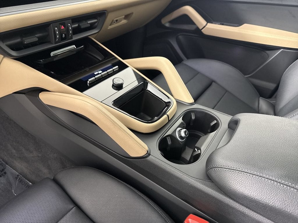 2024 Porsche Cayenne AWD