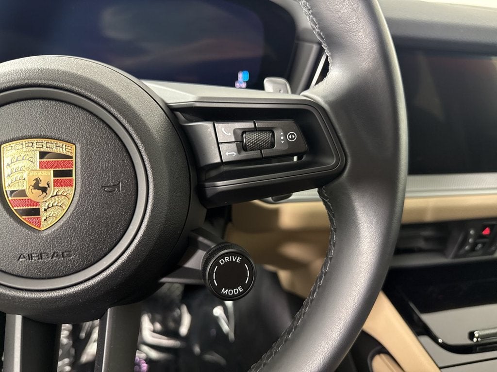 2024 Porsche Cayenne AWD