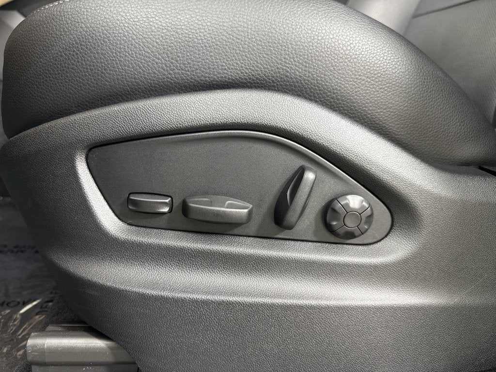 2024 Porsche Cayenne AWD