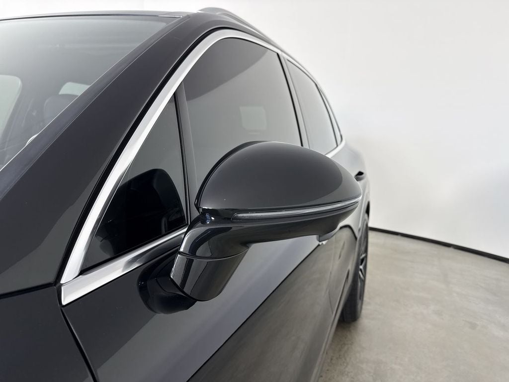 2025 Porsche Cayenne AWD