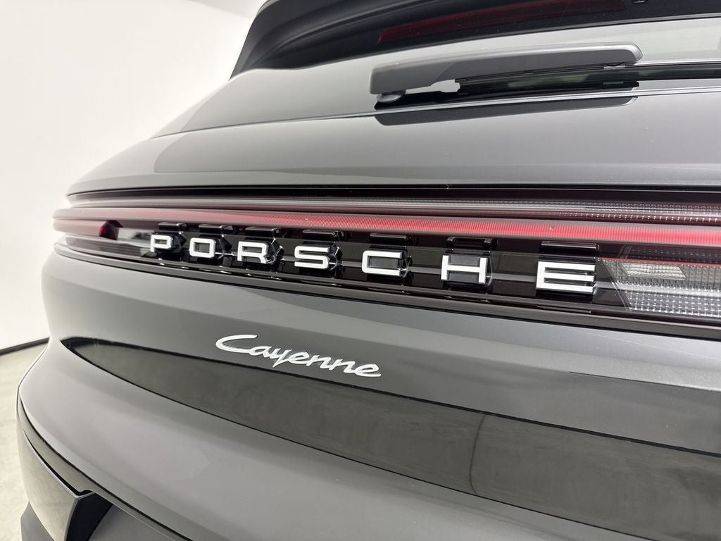 2025 Porsche Cayenne AWD