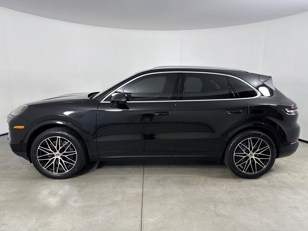 2025 Porsche Cayenne AWD