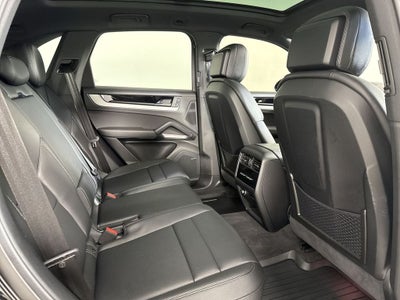 2025 Porsche Cayenne AWD