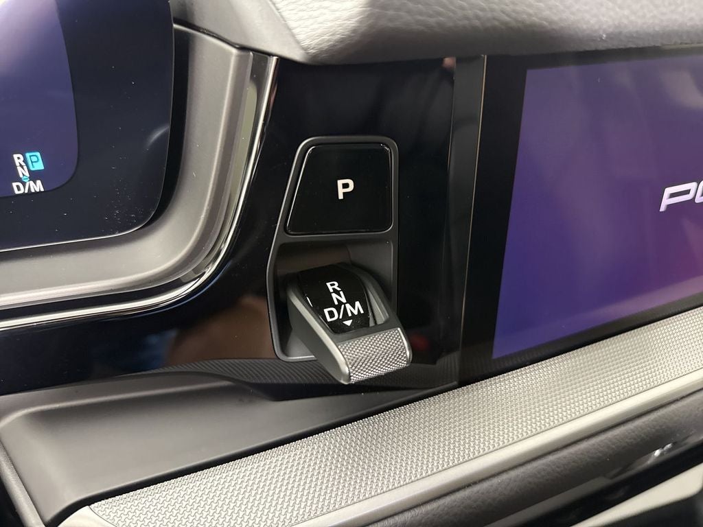 2025 Porsche Cayenne AWD