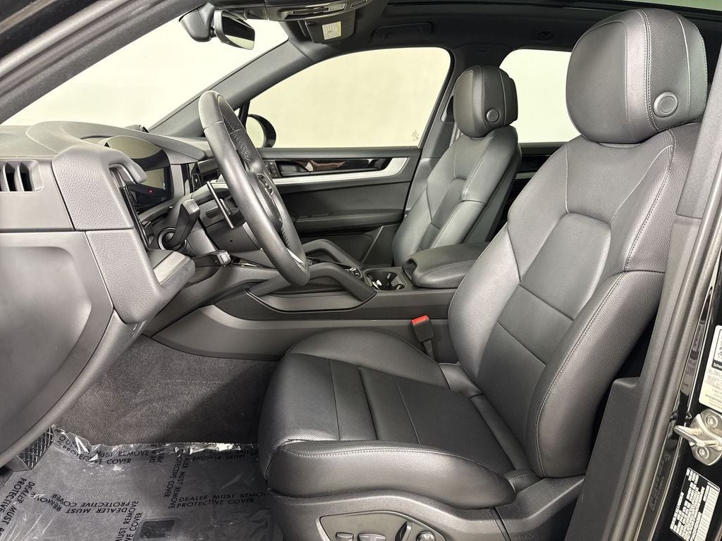 2025 Porsche Cayenne AWD