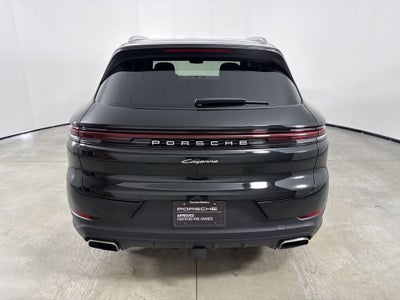 2025 Porsche Cayenne AWD