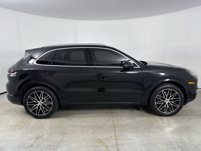 2025 Porsche Cayenne AWD