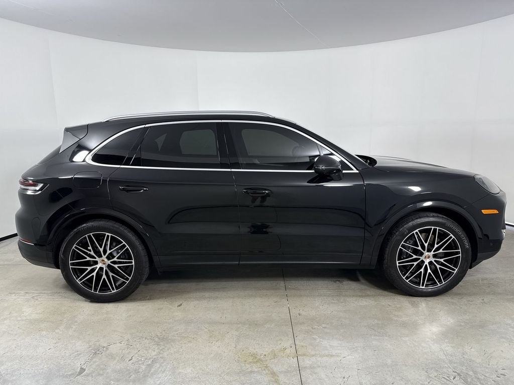 2025 Porsche Cayenne AWD