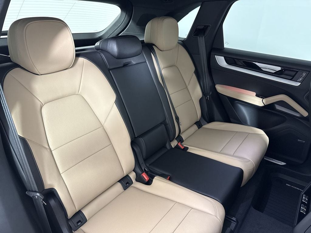 2026 Porsche Cayenne AWD