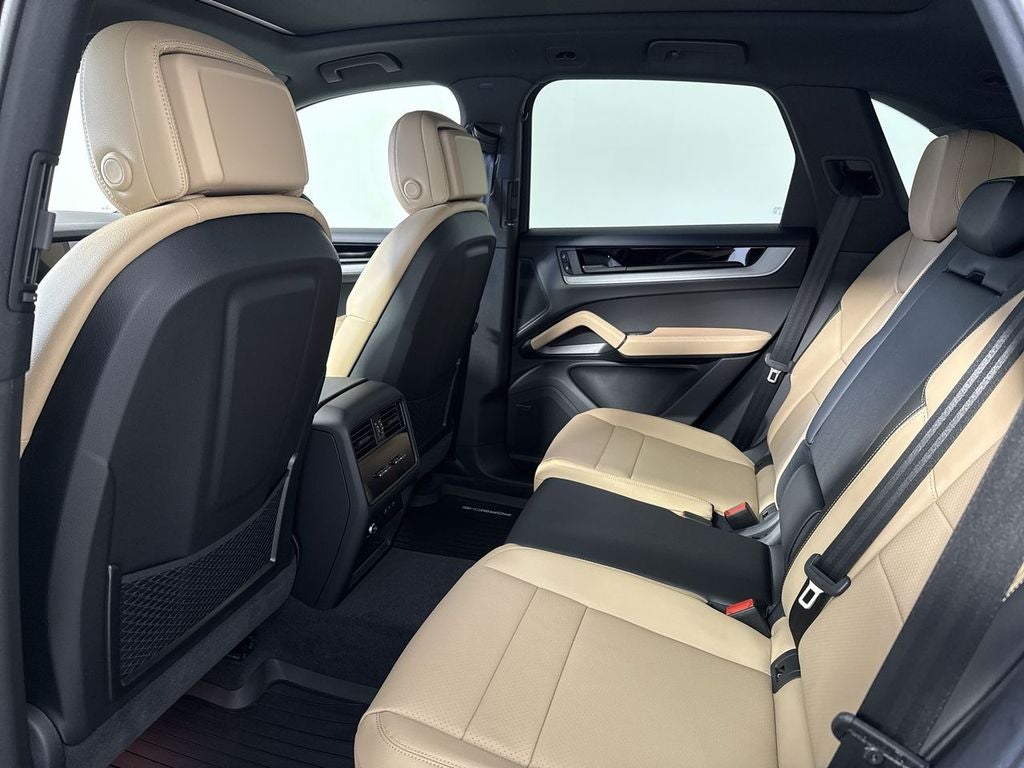 2026 Porsche Cayenne AWD